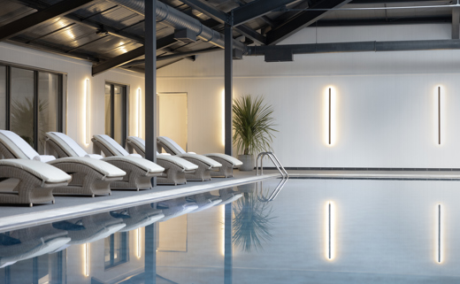 Mar Hall Swimming Pool W Chairs